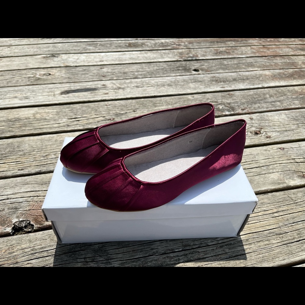 David's Bridal 9W Ballet Flats Wine